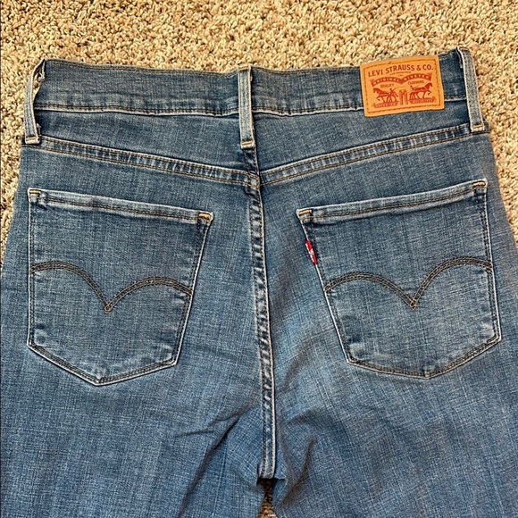 Levi’s | High Rise Straight Crop Denim - Picture 9 of 11